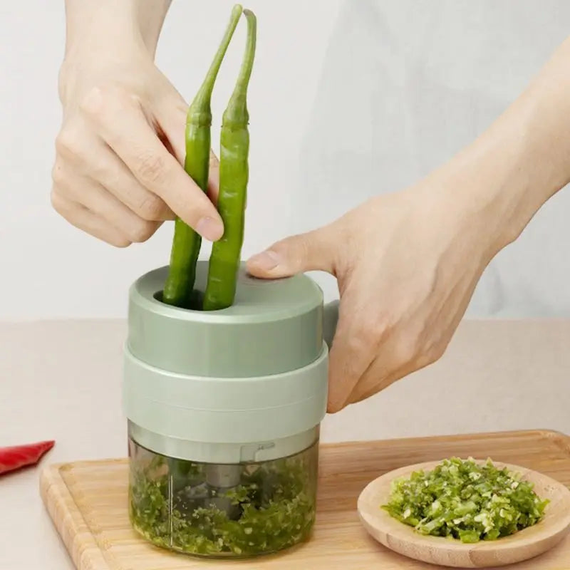 Electric Vegetable Cutter Multifunctional Food Processor Hand-Held Mini Fruit Meat Grinder and USB Chopper Kitchen Accessories